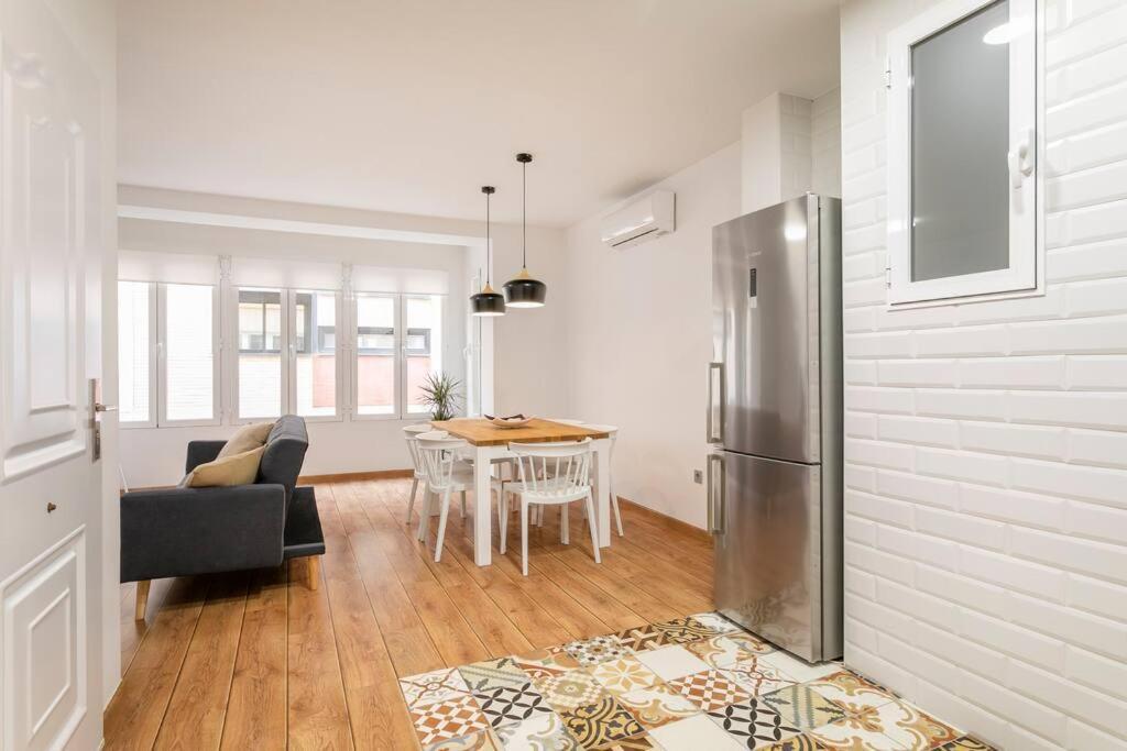 Cozy Apartment City Center Аліканте Екстер'єр фото